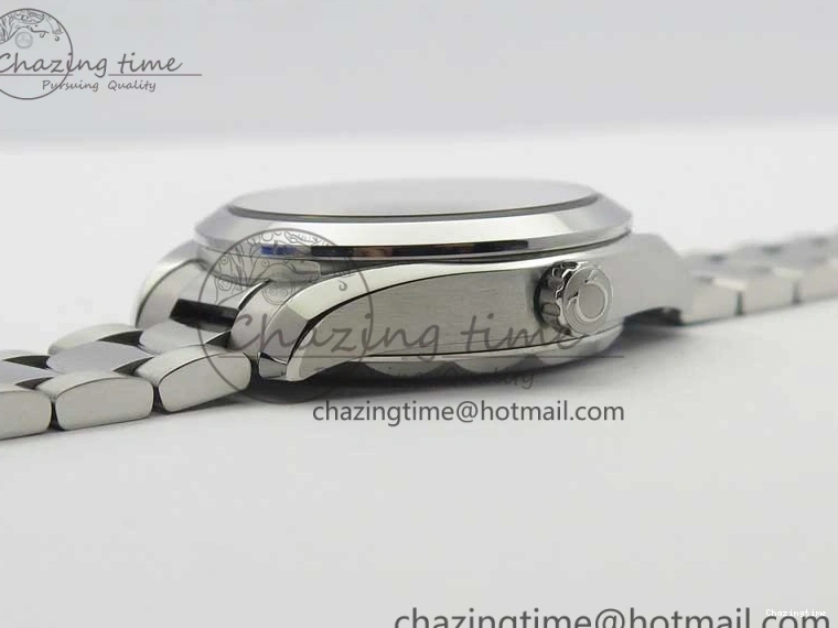 0512 Flexible Aqua Terra 150M 34mm Ladies SS VSF 1:1 Best Edition White MOP Dial Diamonds Markers on SS Bracelet A 7930